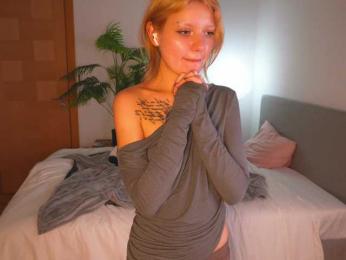 NaomiRosy webcam model stream image