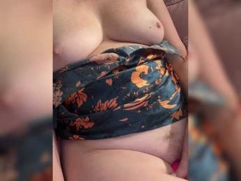 KiraKiss8 webcam model stream image