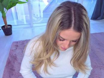 SpoilM3Mor3 webcam model stream image