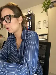 Hii_Lolla webcam model stream image