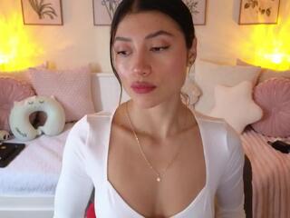 Alejandhra webcam model stream image