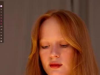 cute_shine webcam model stream image