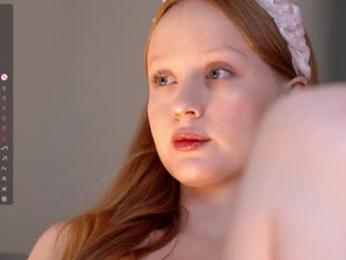 cute_shine webcam model stream image