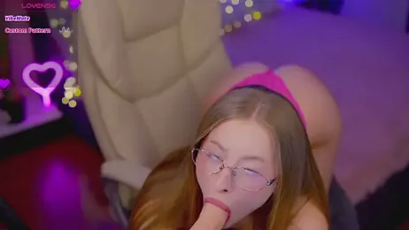 SilverrMoon webcam model stream image