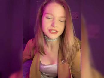 AliciaTroupe webcam model stream image