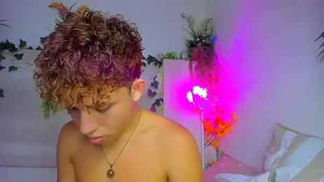 Angel_superhuge webcam model stream image