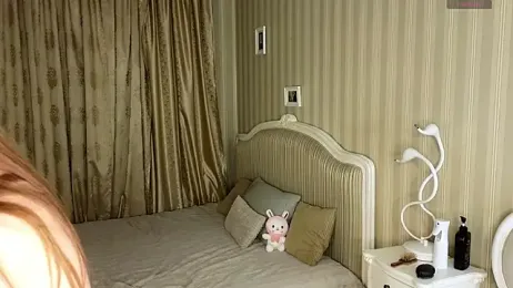 Juuulia_ webcam model stream image