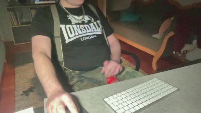 max82oi webcam model stream image