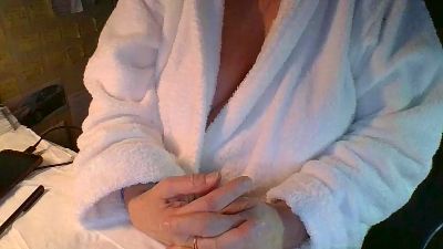 Luciema webcam model stream image