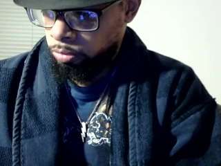 llmywood webcam model stream image