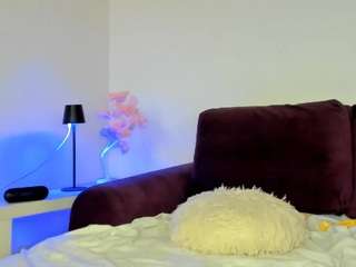 xloveyourfantasyx webcam model stream image