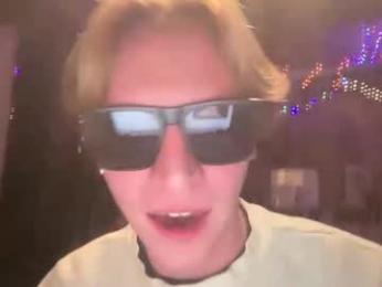 gavinnumbers webcam model stream image