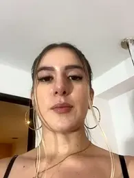 JackieDumont1 webcam model stream image