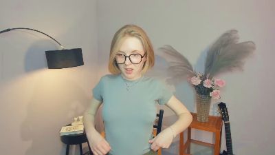 ReinaAusdemore webcam model stream image