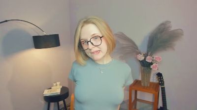ReinaAusdemore webcam model stream image