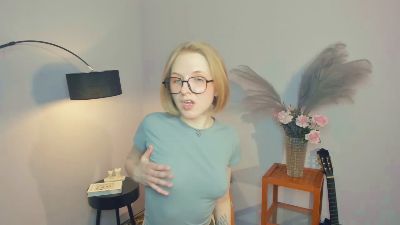 ReinaAusdemore webcam model stream image