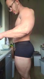 yumyum18 webcam model stream image