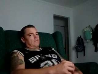 ilikehugeboobs361 webcam model stream image