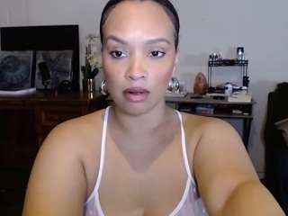 sashaishere webcam model stream image