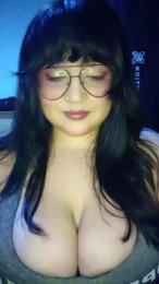 Bruxa_Oichi webcam model stream image