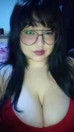 Bruxa_Oichi webcam model stream image