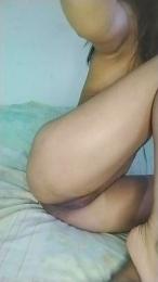 Srathug webcam model stream image