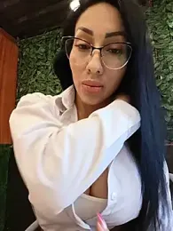 IsabellitaVIP webcam model stream image