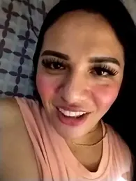 Yourbabyshane webcam model stream image