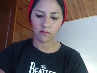 hilari18 webcam model stream image