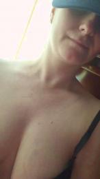 Elina94 webcam model stream image