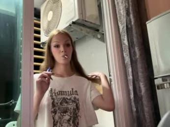 highenough_queen webcam model stream image