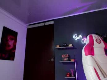 emilyjhonson_1 webcam chaturbate model stream image