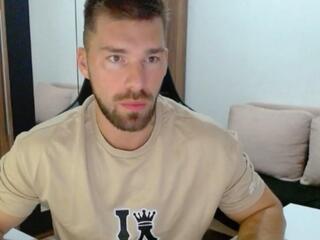 Darius Giles webcam model stream image