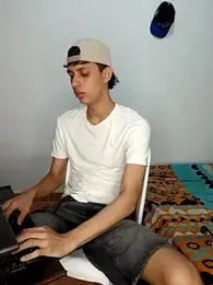 Alayn_sexy_ayes webcam model stream image