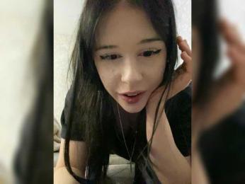 emogirl webcam bongacams model stream image