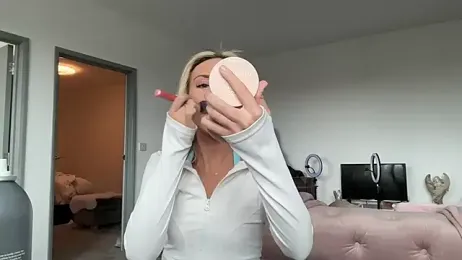 Naughtyblondex webcam stripchat model stream image