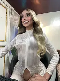 _SandraHornball_ webcam model stream image