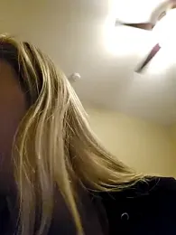 AmethystFoxx webcam model stream image