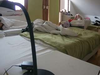 voyeurcam-julmodels-bed-2 webcam model stream image