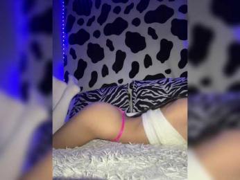 SweetXVenom webcam model stream image