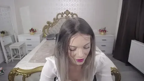 AmberTop webcam model stream image