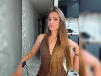 SweetyMia webcam model stream image