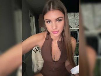 SweetyMia webcam model stream image