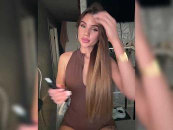 SweetyMia webcam model stream image