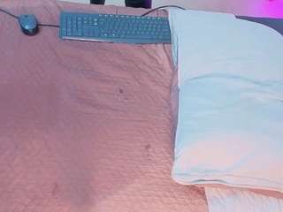 sky-johnson webcam model stream image