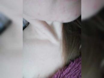 Viktoria-play webcam model stream image