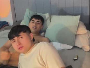 alex0113_ webcam model stream image