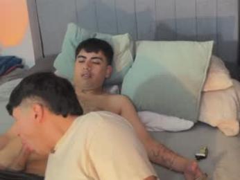 alex0113_ webcam model stream image