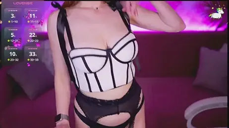 JennyyLuv webcam model stream image