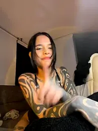 alessia_iris19 webcam stripchat model stream image